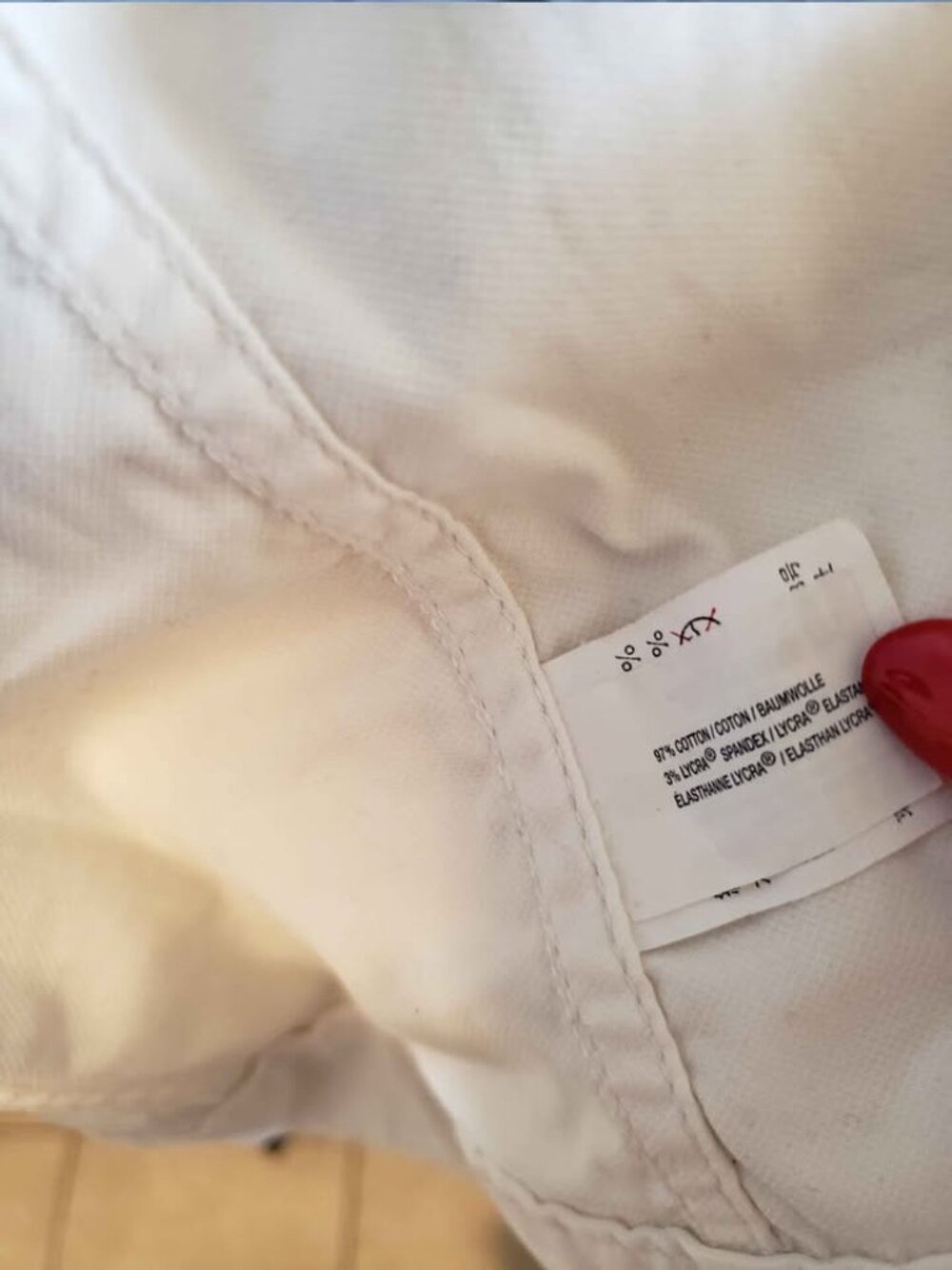 ⭐️ Gap White Jean Jacket Size Small - Picture 7 of 8
